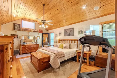 Bedroom - 951 Highway 57 Hwy E, Ramer, TN 38367 photo 6 of 7