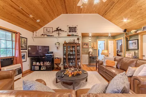 Living - 951 Highway 57 Hwy E, Ramer, TN 38367 photo 2 of 7