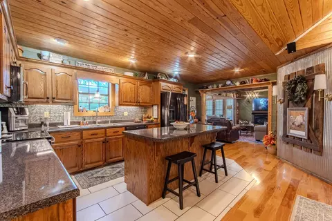 Kitchen - 951 Highway 57 Hwy E, Ramer, TN 38367 photo 2 of 5