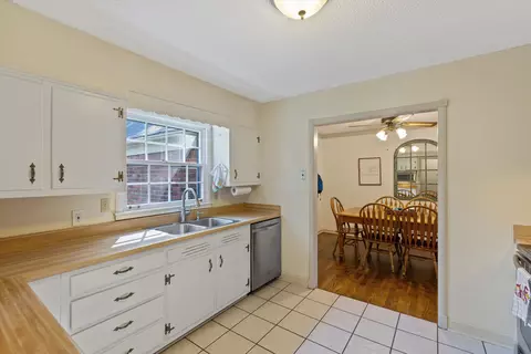 Kitchen - 151 W White Rd W, Collierville, TN 38017 photo 1 of 4