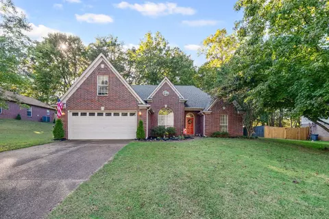 245 Oaksedge Dr, Oakland, TN 38060