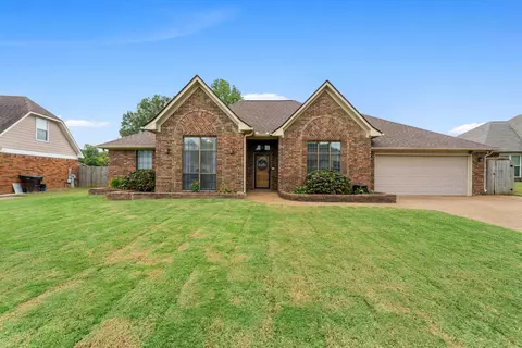 7471 Olivia Hill Dr, Bartlett, TN 38133