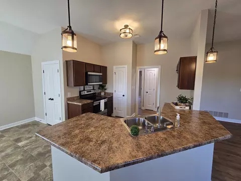 10553 Ballad Dr, Walls, MS 38680 photo 6