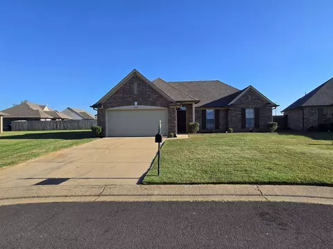 10553 Ballad Dr, Walls, MS 38680