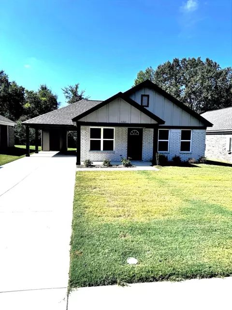5263 Zodiac Rd, Memphis, TN 38118