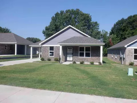 5253 Zodiac Rd, Memphis, TN 38118