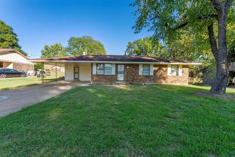 4344 Bow St, Memphis, TN 38109