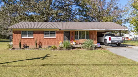 615 Patterson Rd, Savannah, TN 38372