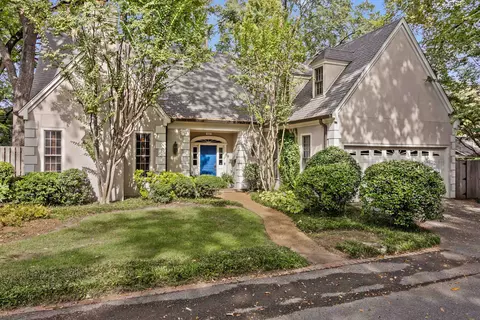 1630 E Clanlo Dr, Memphis, TN 38104