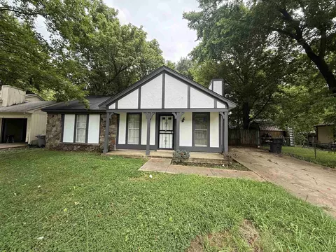 504 Elmfield Cv, Memphis, TN 38127