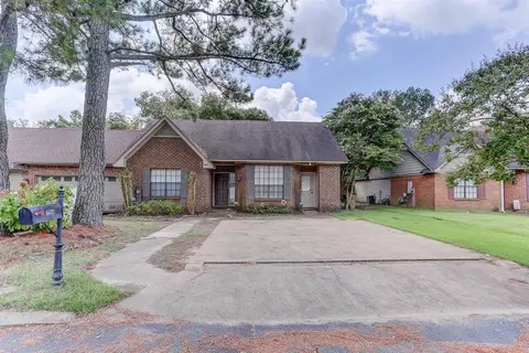 6677 Millers Pond Cir, Memphis, TN 38119