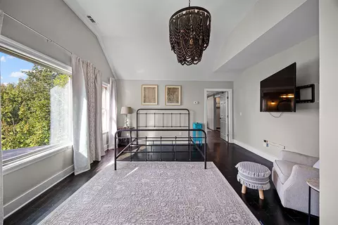 Bedroom - 939 Eagle Point Rd, Cherokee, AL 35616 photo 4 of 6