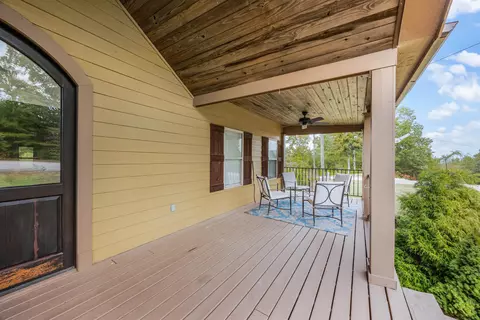 Exterior - 939 Eagle Point Rd, Cherokee, AL 35616 photo 4 of 6