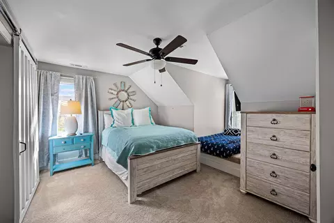Bedroom - 939 Eagle Point Rd, Cherokee, AL 35616 photo 3 of 6