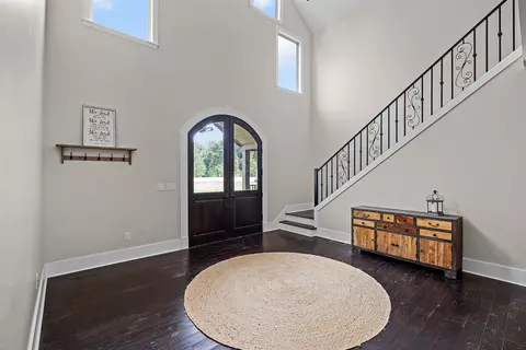 Entry Way - 939 Eagle Point Rd, Cherokee, AL 35616 photo 1 of 2