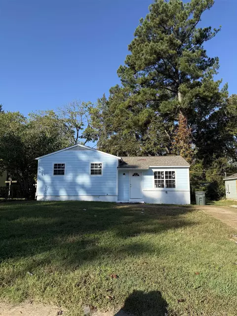 4485 Beacon Hill Dr, Memphis, TN 38127