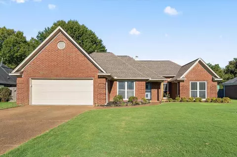 6618 Stonetrace Dr, Bartlett, TN 38135
