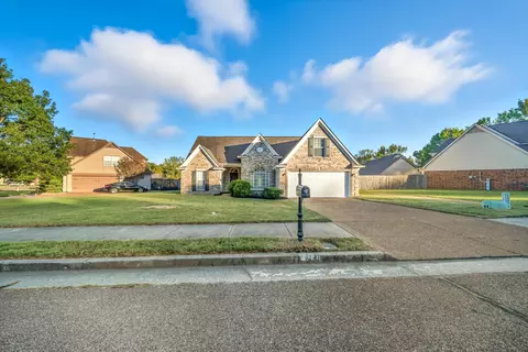 4469 Queen Sinclair Dr, Millington, TN 38053