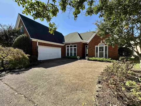1089 W Links View Ln, Cordova, TN 38018