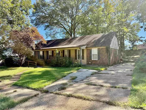 5225 Oak Meadow Ave, Memphis, TN 38134