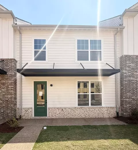 3054 Portage Dr, Bartlett, TN 38135