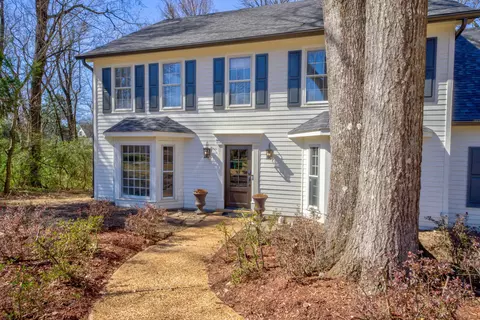 7930 Burntwood Cv, Germantown, TN 38138