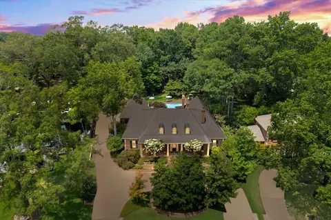 595 River View Rd, Memphis, TN 38120