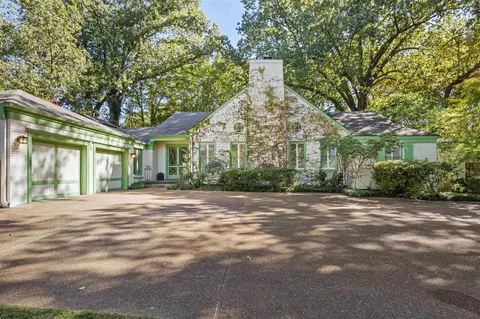 194 S Perkins Rd, Memphis, TN 38117