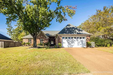 3157 Nova Scotia Ln, Lakeland, TN 38002