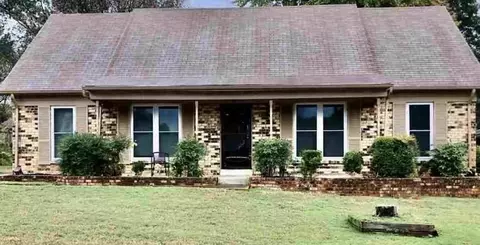 5064 Cedar Valley Dr, Memphis, TN 38116