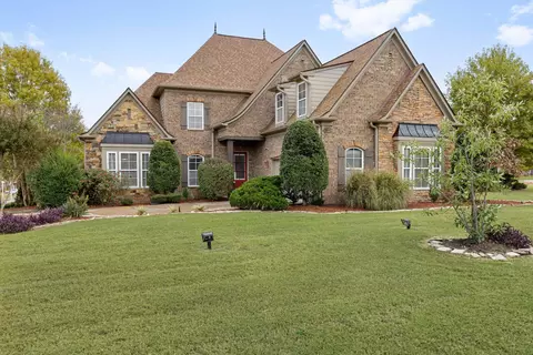 12090 Brooks Village Dr, Arlington, TN 38002