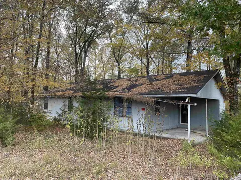 26455 128 Hwy, Clifton, TN 38425