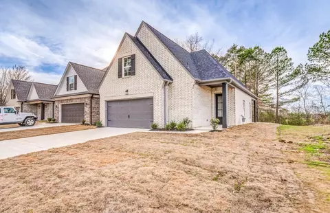 50 High St, Oakland, TN 38060
