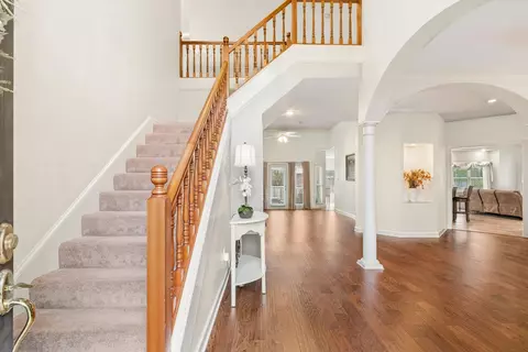 Entry Way - 1752 Campden Dr, Collierville, TN 38017 photo 3 of 4