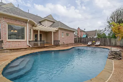 Exterior - 1752 Campden Dr, Collierville, TN 38017 photo 4 of 6