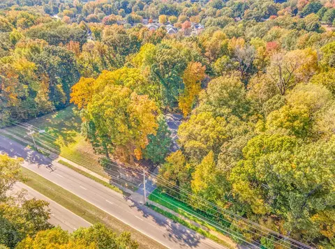 2725 Covington Pike Rd, Memphis, TN 38128