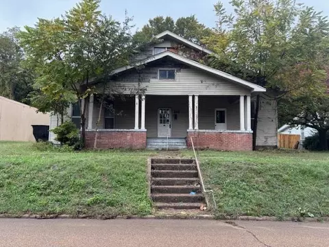 215 Maple St, Covington, TN 38019