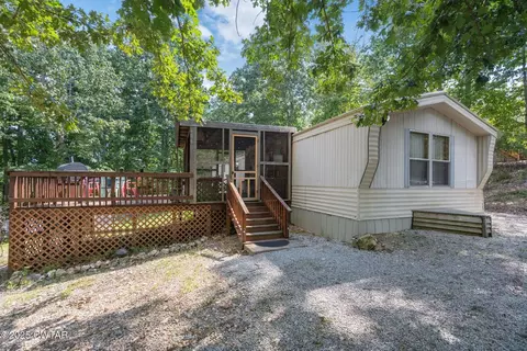 830 Ridgeway Dr, Sugar Tree, TN 38380