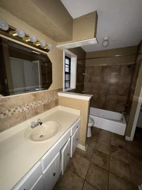 6164 Shadowfall Cv, Memphis, TN 38141 photo 17