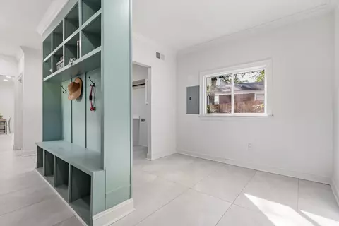Entry Way - 159 Perkins Ext, Memphis, TN 38117 photo 5 of 5