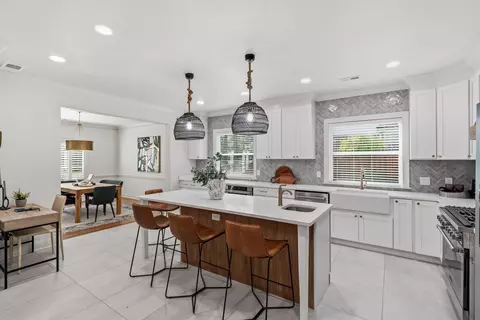 Kitchen - 159 Perkins Ext, Memphis, TN 38117 photo 1 of 3