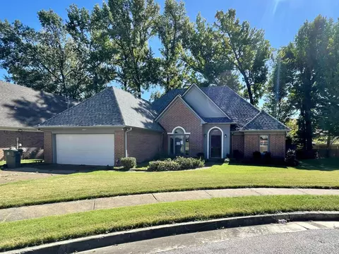 9003 Fletcher Park Cir, Cordova, TN 38016