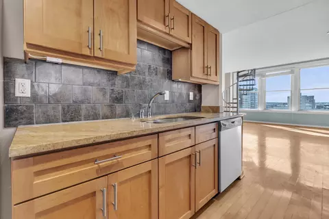 66 Monroe Ave #1007, Memphis, TN 38103 photo 12