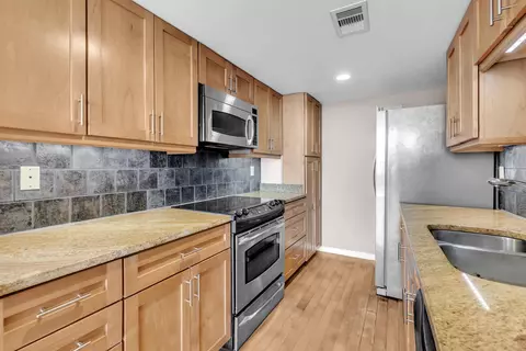 66 Monroe Ave #1007, Memphis, TN 38103 photo 10
