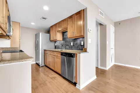 66 Monroe Ave #1007, Memphis, TN 38103 photo 9