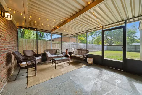 1590 Whitewater Rd, Memphis, TN 38117