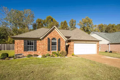6610 Whitten Grove Dr, Memphis, TN 38134