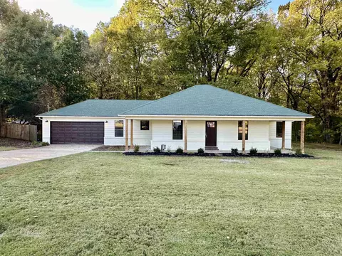249 Mignon Dr, Atoka, TN 38004
