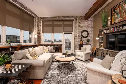 435 S Front St #303, Memphis, TN 38103
