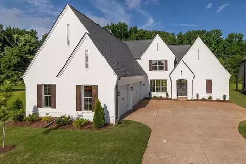 5379 Kaitlynn Rose Dr, Lakeland, TN 38002